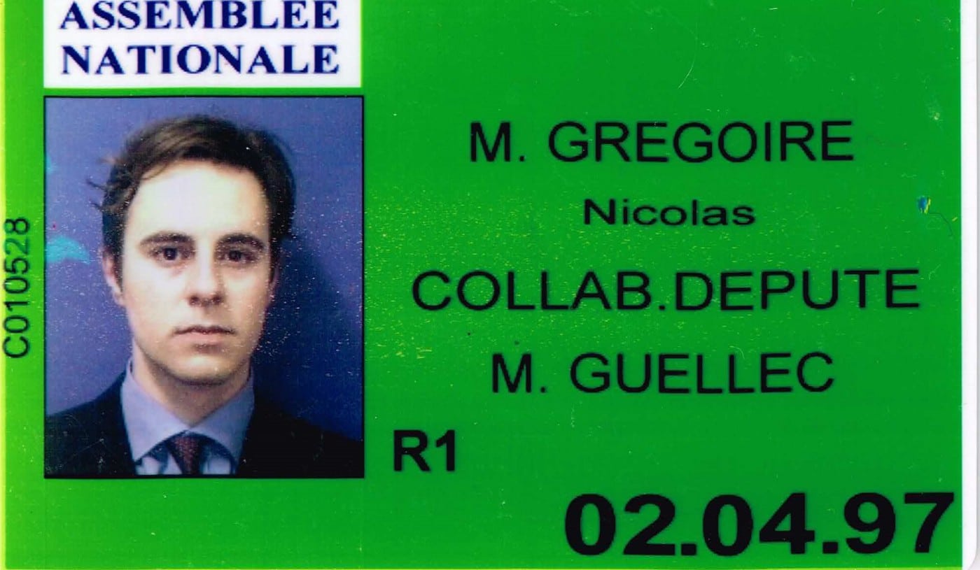 Fictif(s) : deux ans à l’UDF payé par la République – Par Nicolas Grégoire