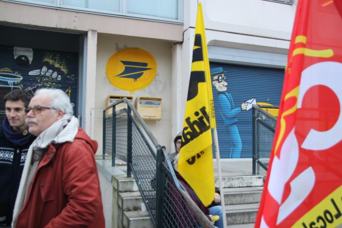 Grève à la Poste, à Rennes ©Yves Souben