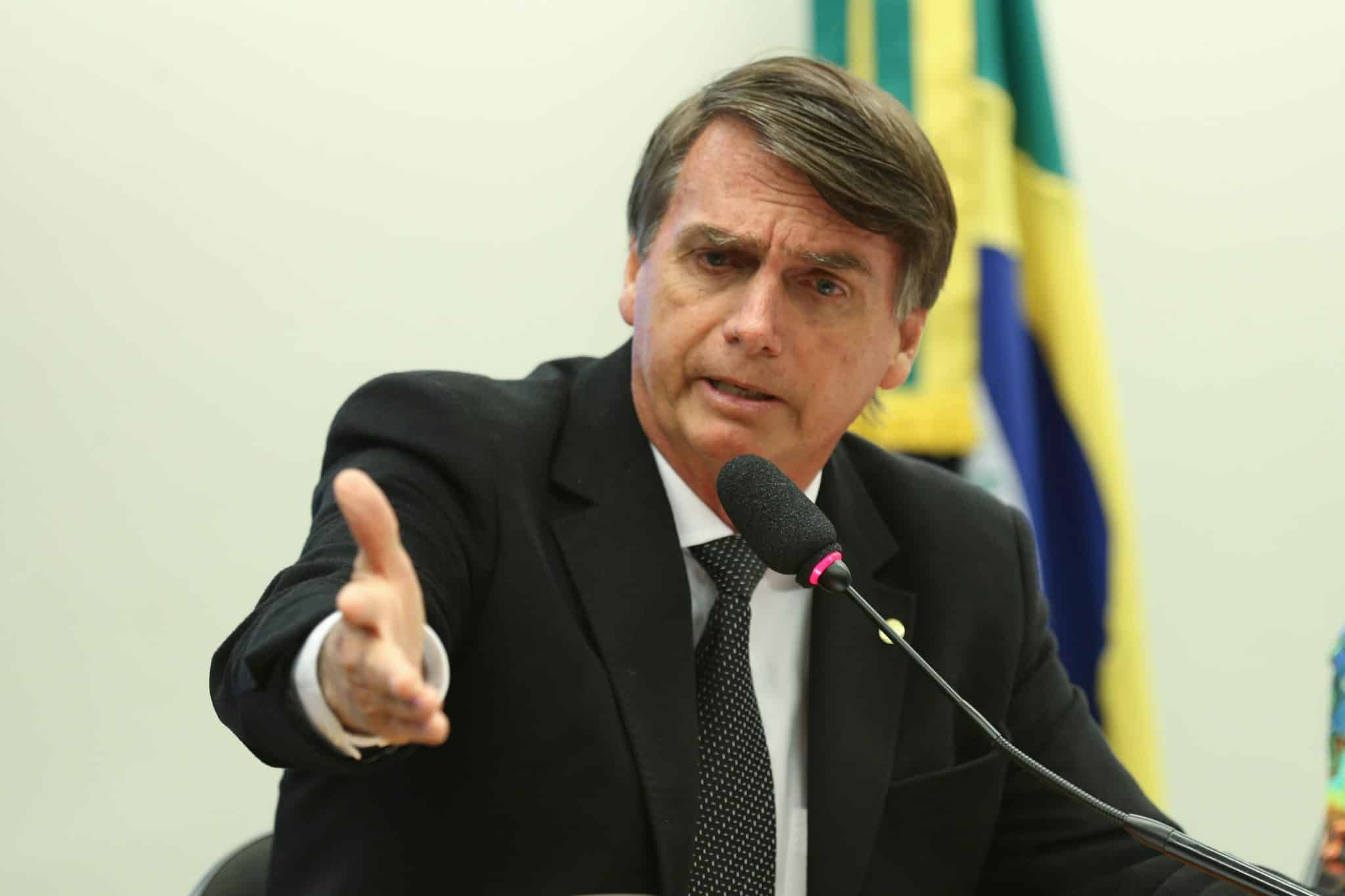 https://commons.wikimedia.org/wiki/File:Jair_Bolsonaro_-_EBC_02.jpg