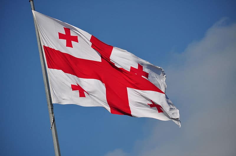https://fr.m.wikipedia.org/wiki/Fichier:Georgian_flag_(812).jpg