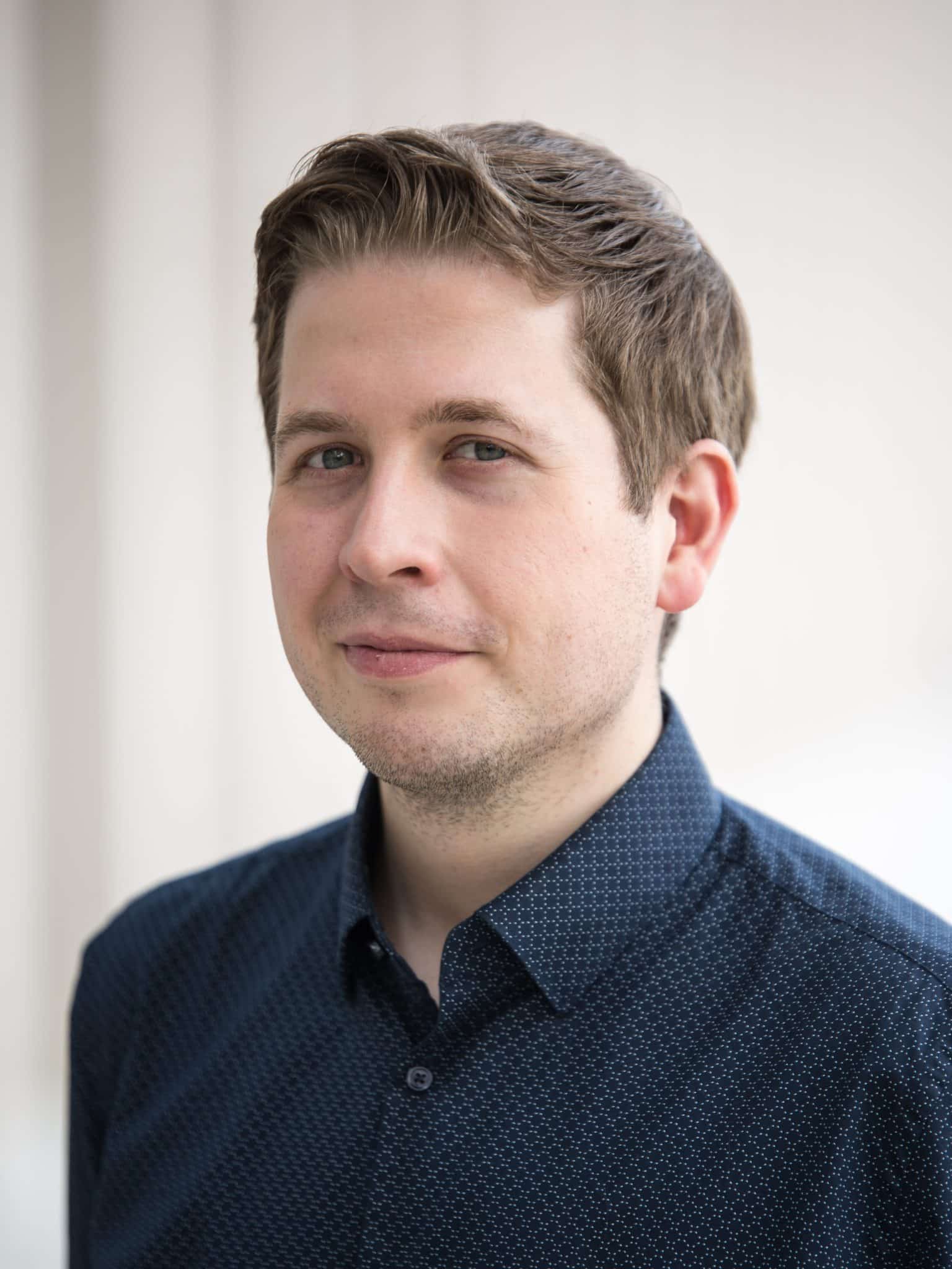 https://commons.wikimedia.org/wiki/File:MJK_19475_Kevin_K%C3%BChnert_(SPD-Bundesparteitag_2018).jpg?uselang=de