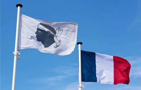 Corse autonomie législative - Le Vent Se Lève