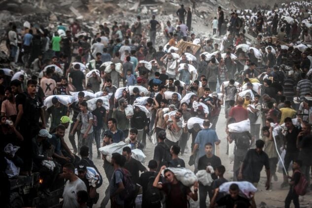 Gaza crimes - Le Vent Se Lève